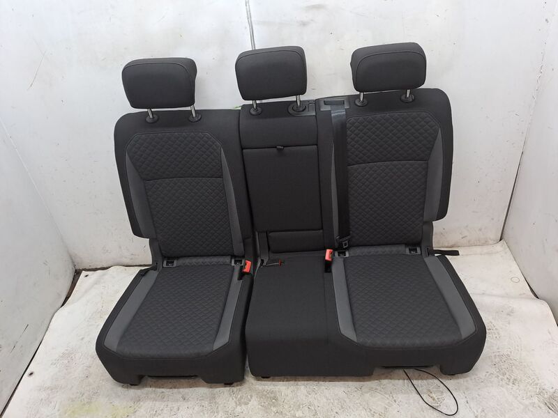 Siege arriere central VOLKSWAGEN TIGUAN (AX1) Diesel - 1