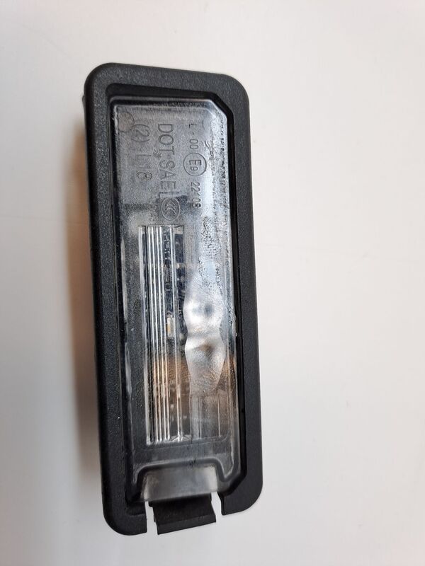 Support de plaque d'immatriculation VOLKSWAGEN GOLF VIII LIM. (CD1) Diesel - 1