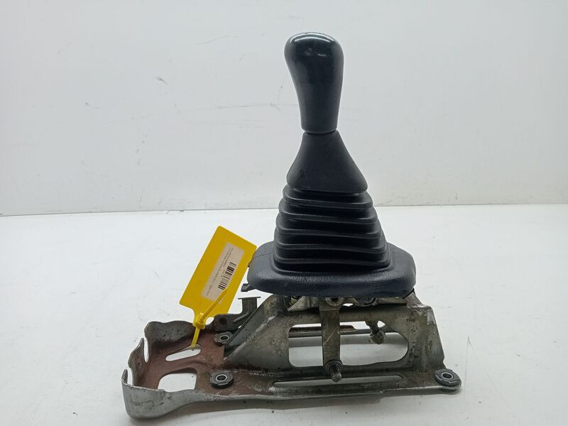 Levier de vitesses TOYOTA RAV 4 FUNCRUISER (A1) Essence - 1