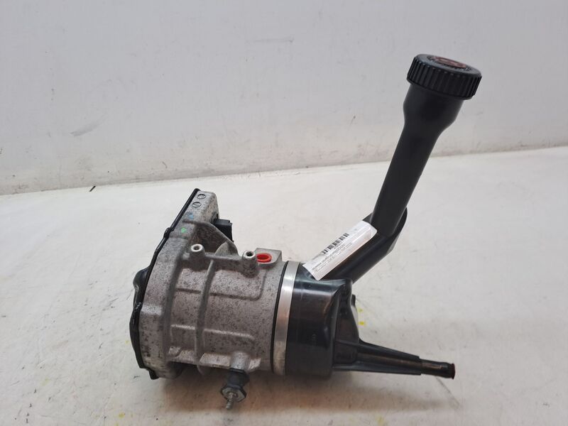 Pompe de direction PEUGEOT 308 SW Confort Diesel - 1
