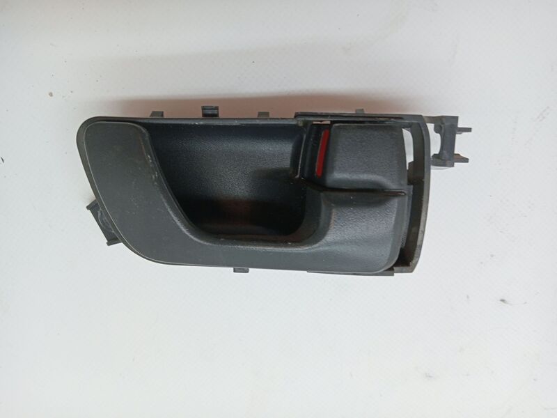 Maniglia interna posteriore destra MITSUBISHI MONTERO (V60/V70) 3.2 DI-D Avance Diésel - 1