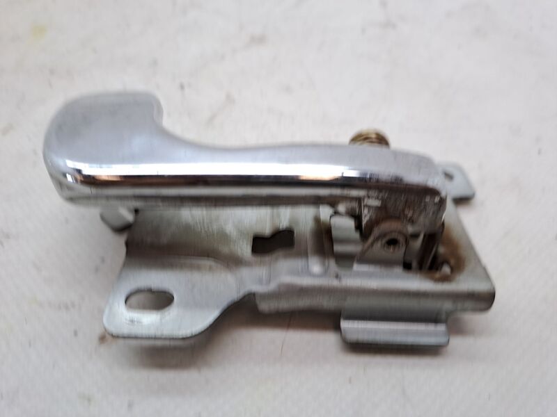 Maniglia interna posteriore destra MITSUBISHI MONTERO (V20/V40) Diésel - 1