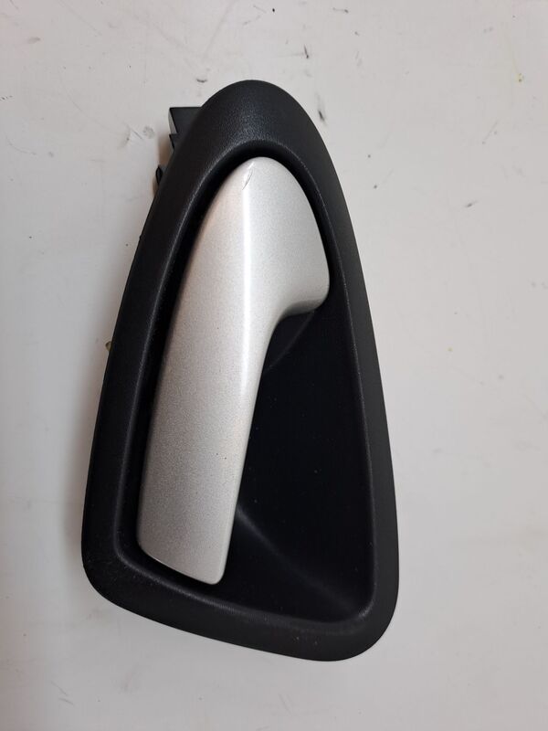 Maniglia interna posteriore sinistra SEAT IBIZA (6J5) Diésel - 1
