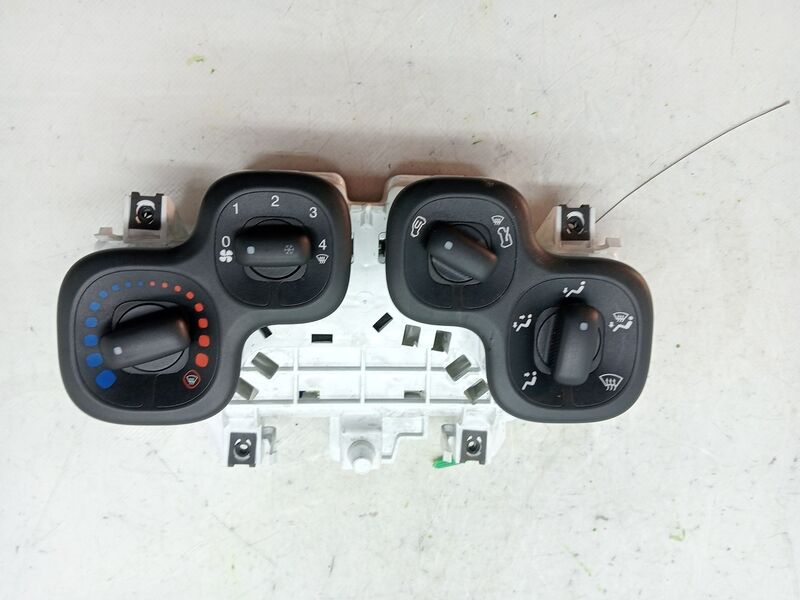Commande chauffage FIAT PANDA (319) Essence - 1