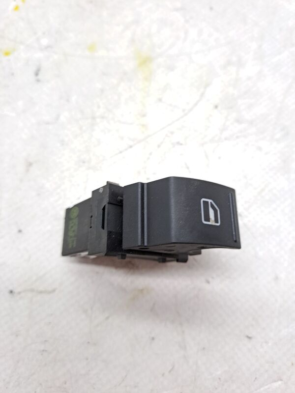 Interruttore lavacristalli posteriore sinistro VOLKSWAGEN TIGUAN (5N1) Gasolina - 1
