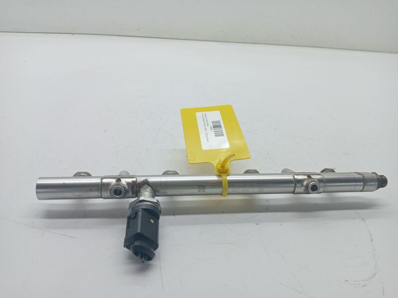 Rampe injection VOLKSWAGEN POLO (6C1) Essence - 1