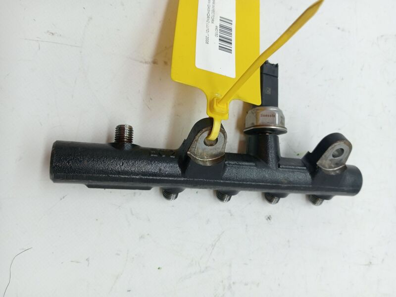 Rampe injection NISSAN QASHQAI+2 (JJ10) Essence - 1