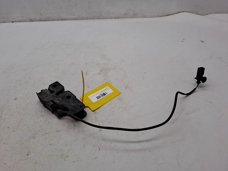 Serrure de capot VOLKSWAGEN PASSAT VARIANT (3C5) 2.0 TDI Diesel - 1
