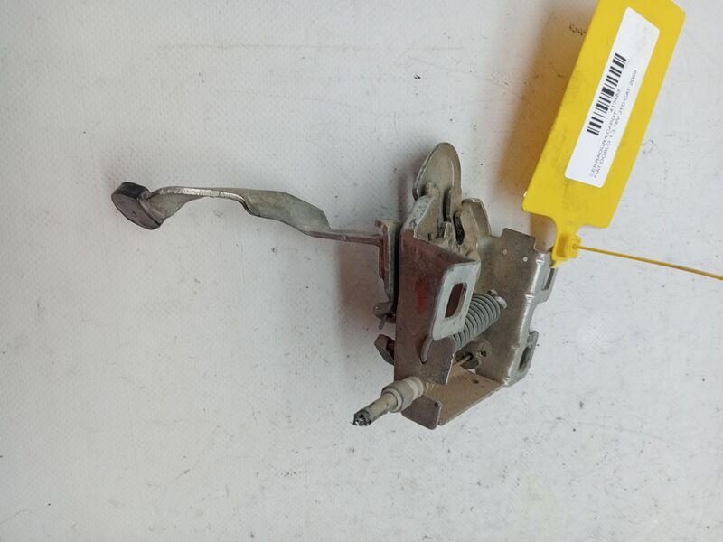 Serrure de capot FIAT DOBLO 1.3 16V JTD CAT Diesel - 1