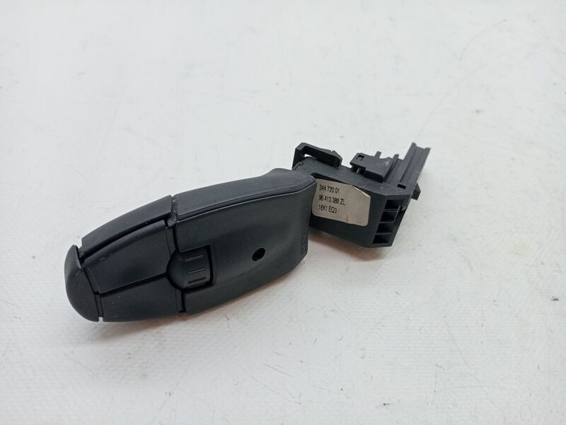 Commande autoradio PEUGEOT 307 (S1) XR Essence - 1