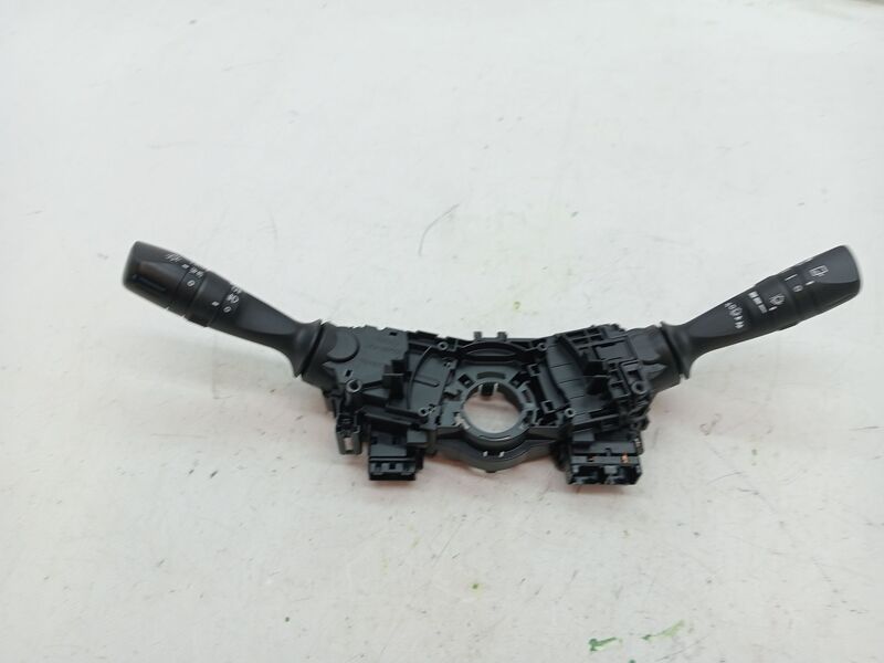 Commande autoradio TOYOTA AURIS Diesel - 1