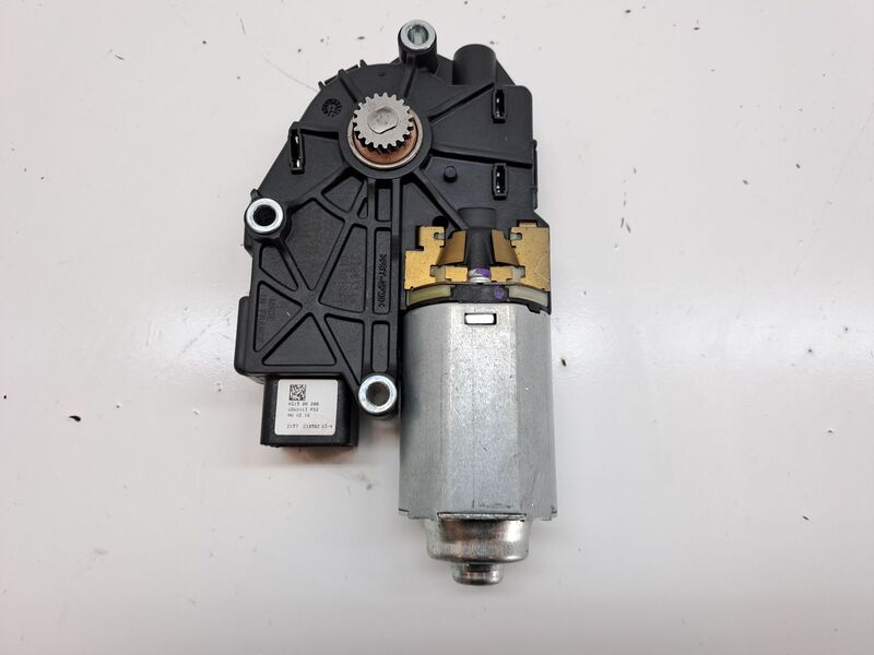 Moteur toit ouvrant HYUNDAI IX35 Diesel - 1