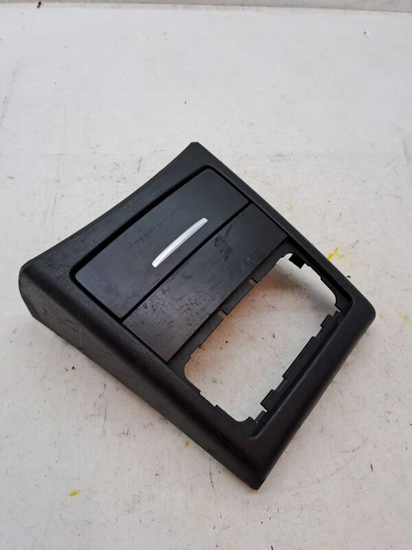 Cendrier BMW SERIE 3 BERLINA (E90) Essence - 1