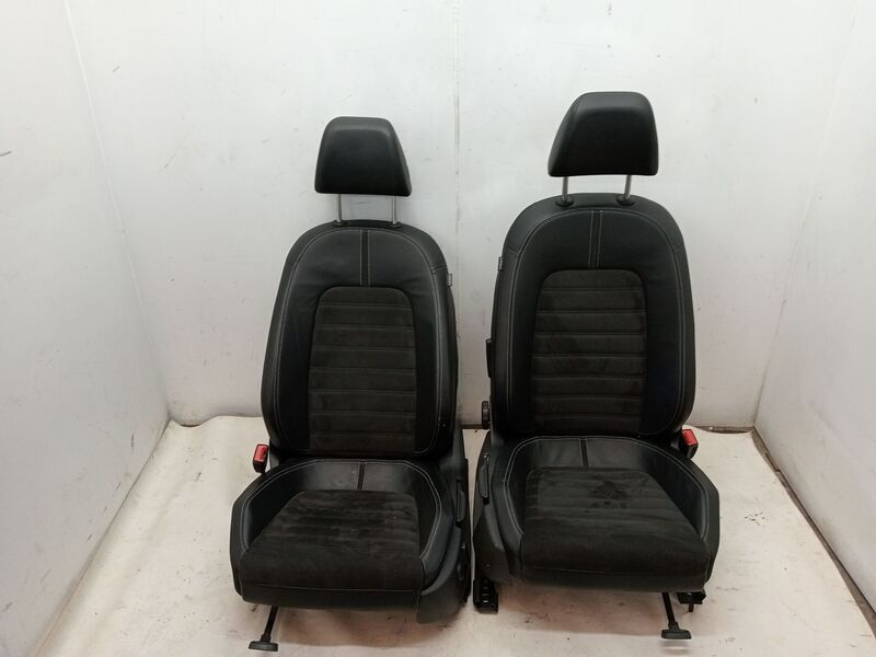 Support siege droit VOLKSWAGEN PASSAT CC (357) Diesel - 1