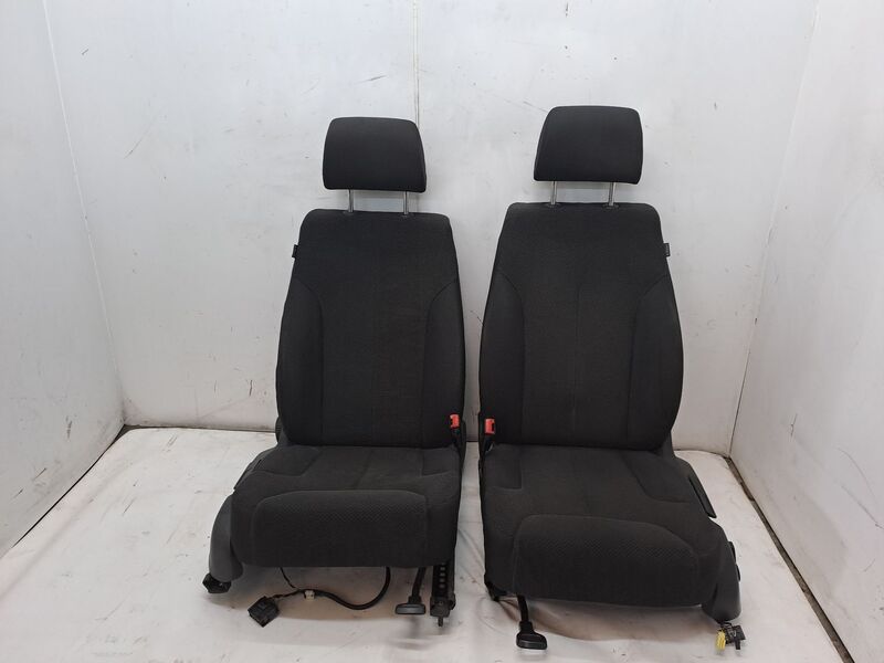 Support siege droit VOLKSWAGEN PASSAT VARIANT (3C5) 2.0 TDI Diesel - 1