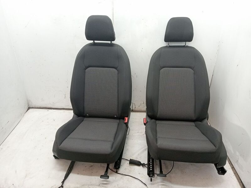 Support siege droit VOLKSWAGEN GOLF VIII LIM. (CD1) Diesel - 1