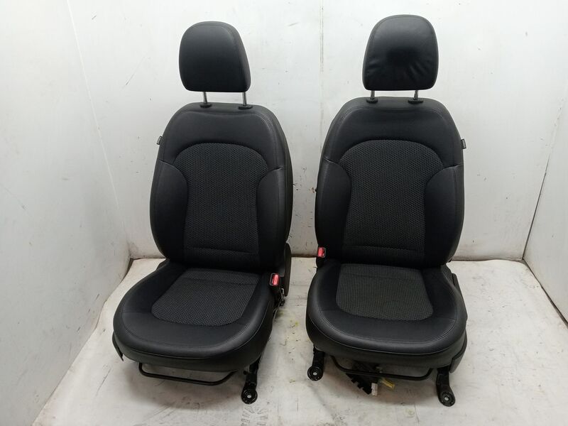 Support siege droit HYUNDAI IX35 Diesel - 1