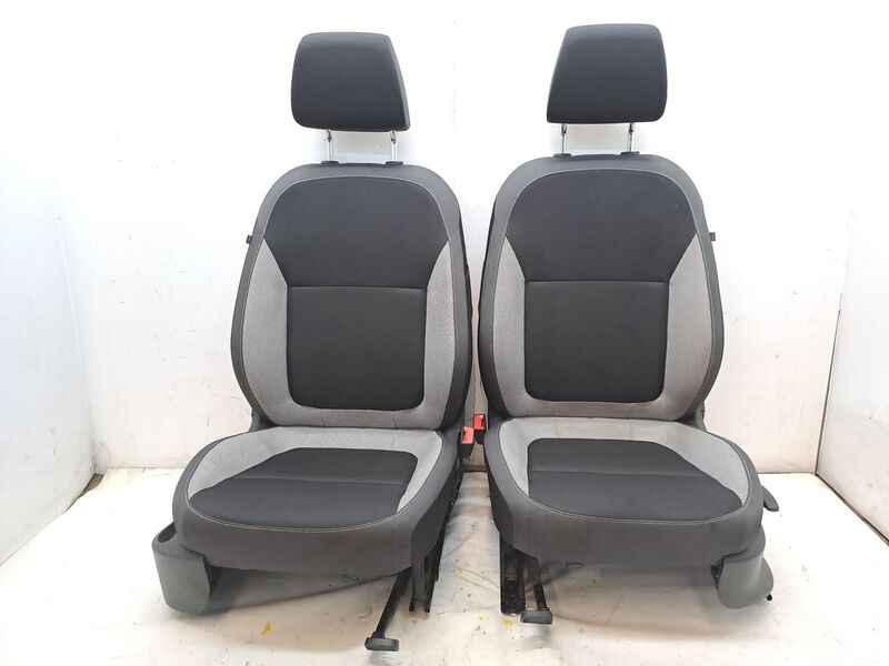Support siege droit SKODA FABIA Essence - 1