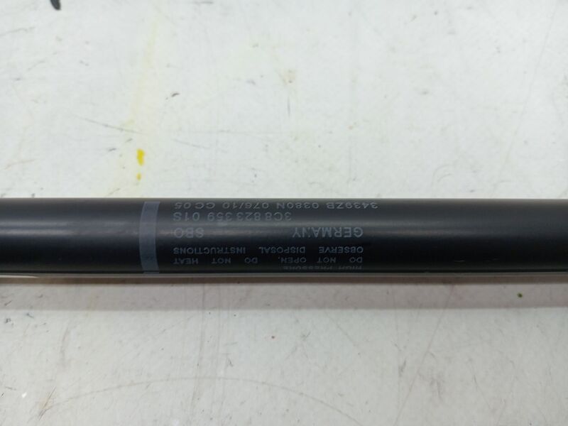 Verin de capot VOLKSWAGEN PASSAT CC (357) Diesel - 1