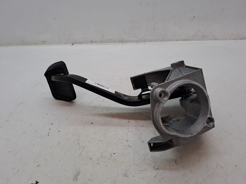 Pedale de frein BMW SERIE 1 BERLINA (E81/E87) 2.0 16V Diesel Diesel - 1