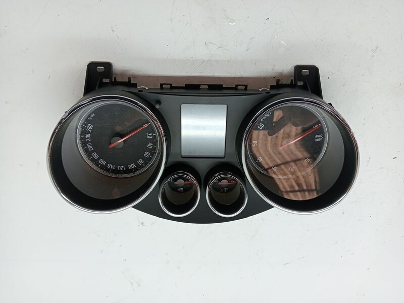 Compteur OPEL ZAFIRA TOURER 2.0 CDTI Diesel - 1