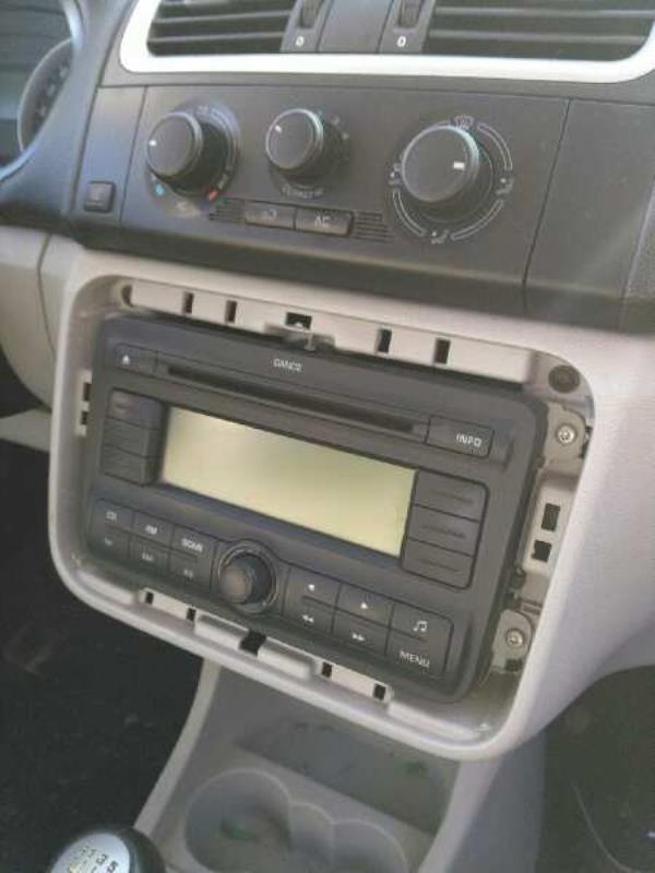 Autoradio originale SKODA FABIA (5J2 ) Young Diésel - 1