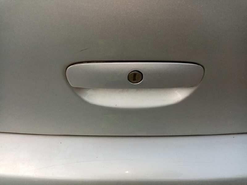 Maniglia portellone posteriore VOLKSWAGEN POLO (9N1) 1.2 12V Gasolina - 1