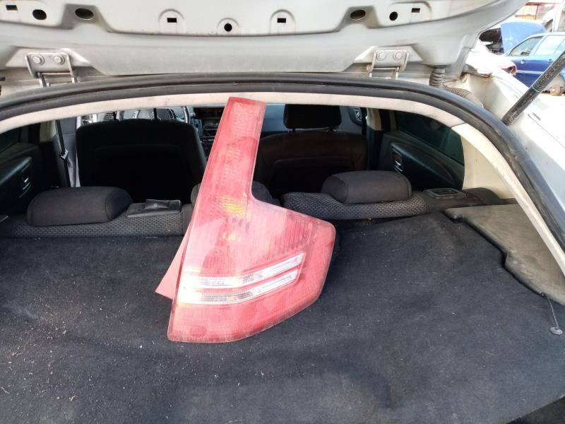 Feu arriere principal droit (feux) CITROËN C4 BERLINA 1.6 16V HDi Diesel - 1