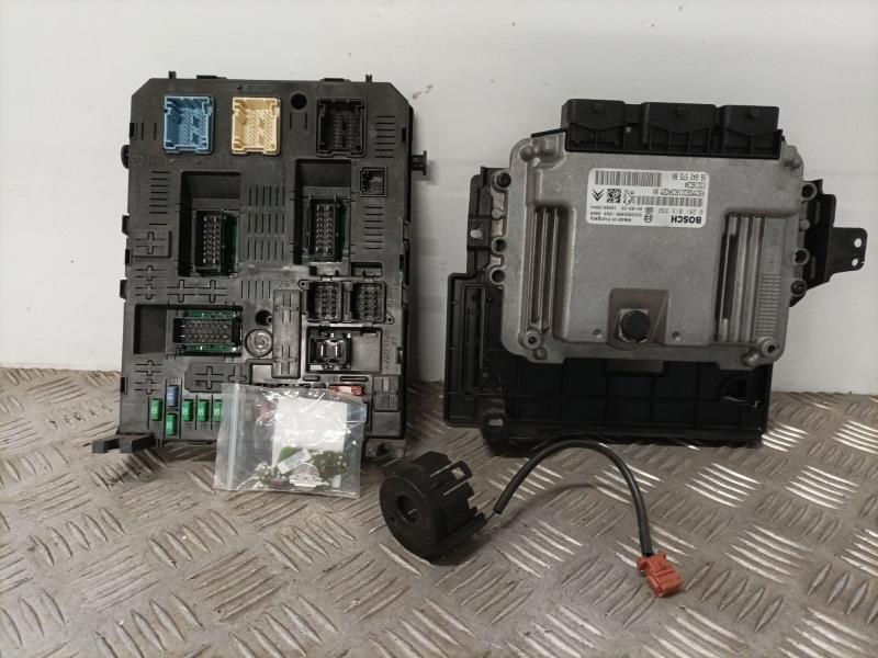 Centralina motore PEUGEOT 407 (6D_) 1.8 Gasolina - 1