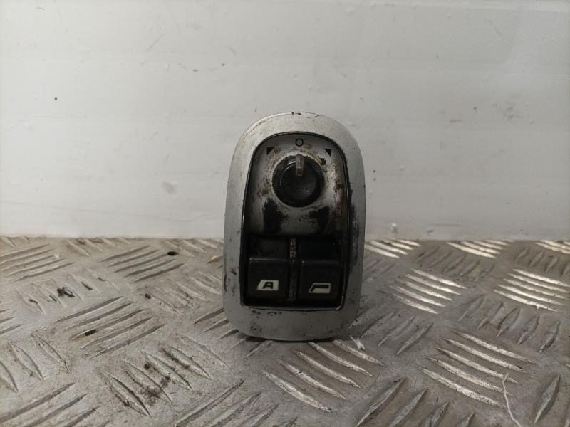 Interruttore lavacristalli anteriore sinistro PEUGEOT 206 Sedán 1.4 HDi eco 70 Diésel - 1