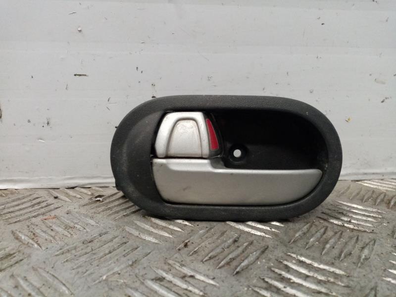 Maniglia interna anteriore sinistra MITSUBISHI COLT BERLINA 3 (CZ) * Gasolina - 1