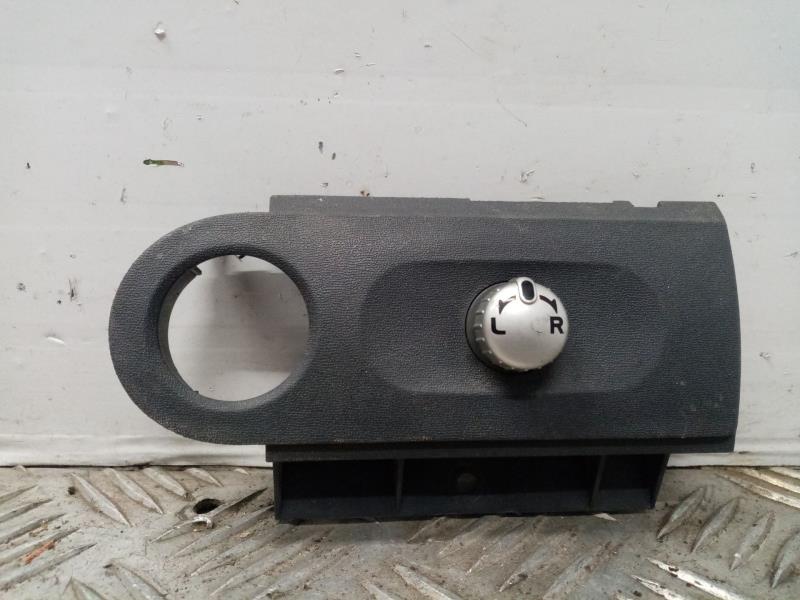 Commande retroviseurs MITSUBISHI COLT BERLINA 3 (CZ) * Essence - 1