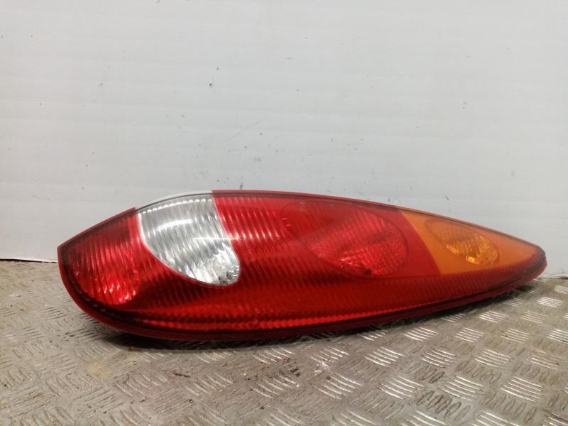 Fanale posteriore principale destro (luci) NISSAN ALMERA TINO (V10M) Básico Gasolina - 1