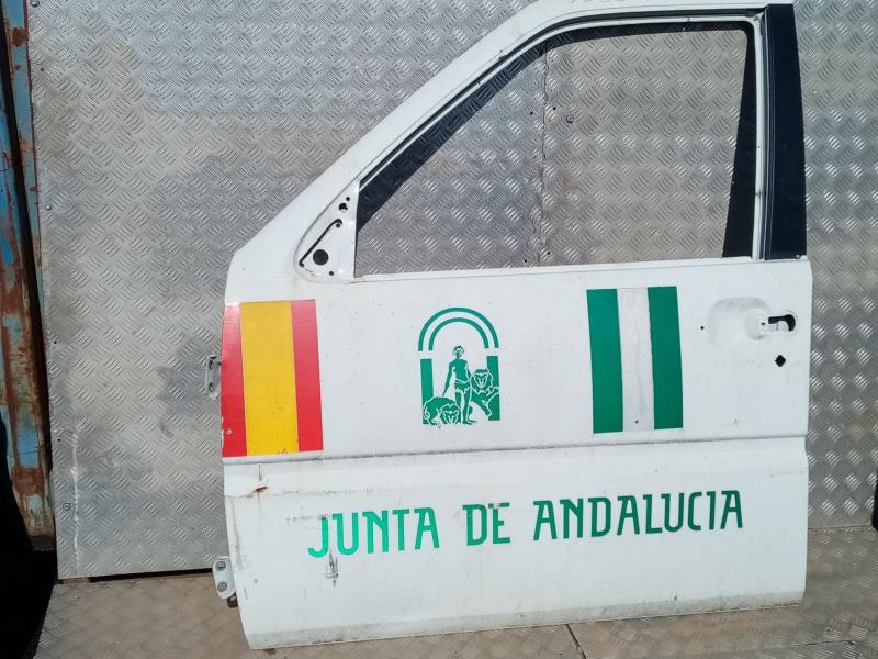 Portiera anteriore sinistra NISSAN TERRANO/TERRANO.II (R20) 2.7 Turbodiesel Diésel - 1