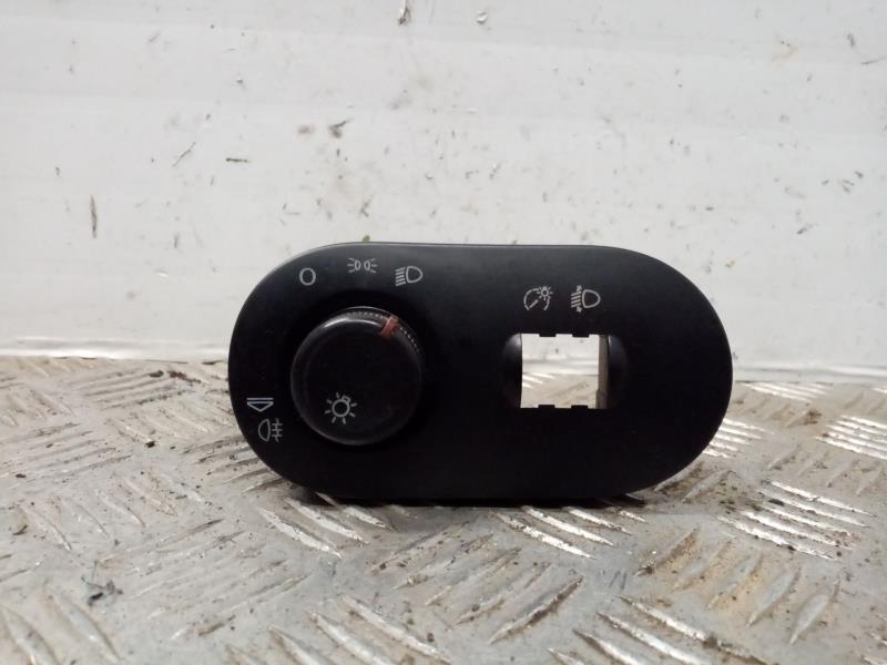 Commodo phare SEAT IBIZA (6L1) 1.9 SDI Diesel - 1