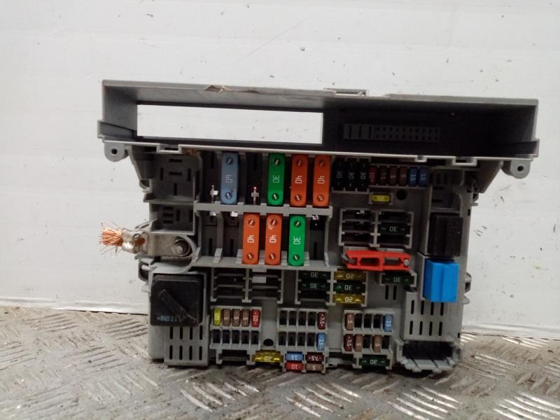 Boitier servitude moteur (BSM) BMW SERIE 3 BERLINA (E90) 320d Diesel - 1