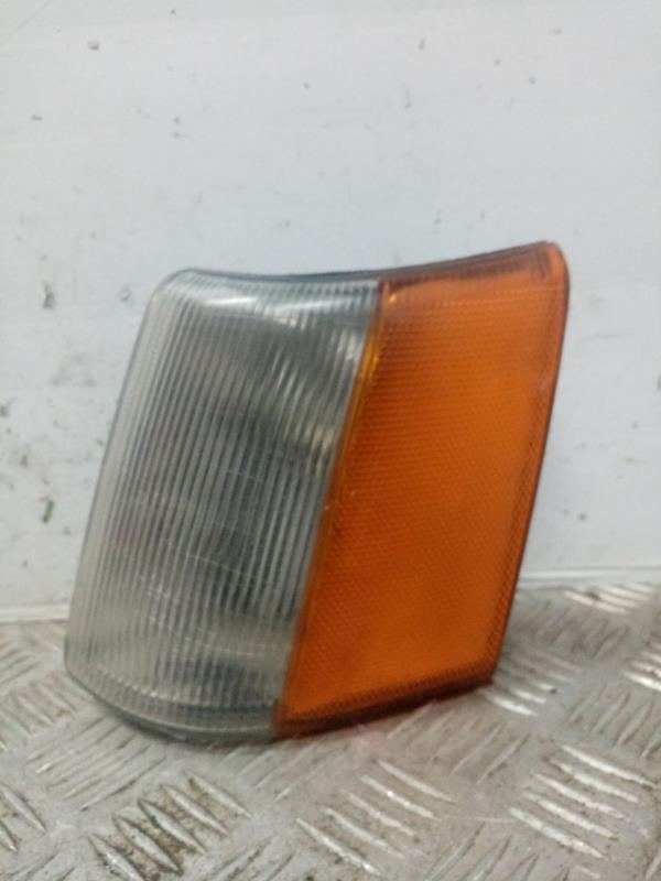 Gruppo ottico anteriore secondario sinistro (luci)(freccia) JEEP CHEROKEE (XJ) 4.0 190CV ERH Gasolina - 1