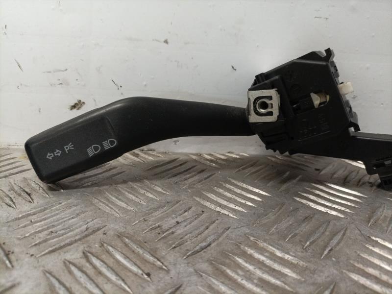 Commodo phare VOLKSWAGEN GOLF V BERLINA (1K1) * Essence - 1