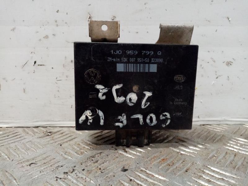 Module électronique VOLKSWAGEN GOLF IV VARIANT (1J5) * Essence - 1