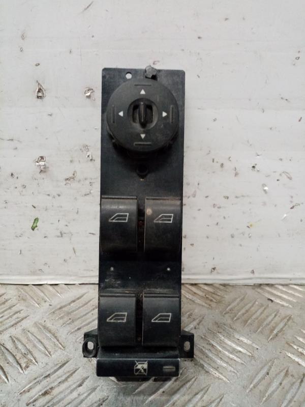 Interruttore lavacristalli anteriore sinistro FORD FOCUS BERLINA (CAP) Ghia Diésel - 1