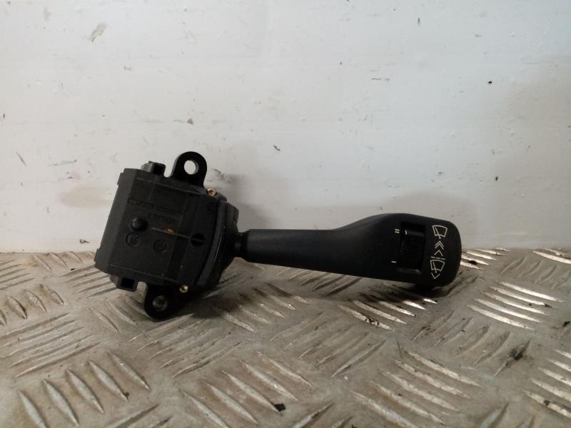 Commodo d'essuie glaces BMW SERIE 3 BERLINA (E46) * Essence - 1