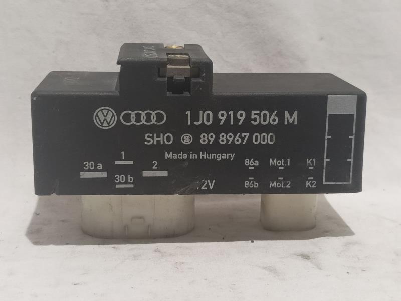 Module électronique VOLKSWAGEN POLO BERLINA (6N2) 1.0 Essence - 1