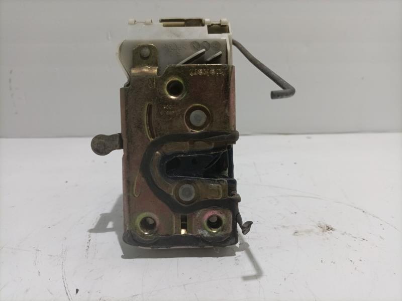 Serratura posteriore destra TOYOTA AVENSIS BERLINA (T 22) 1.6 16V Gasolina - 1