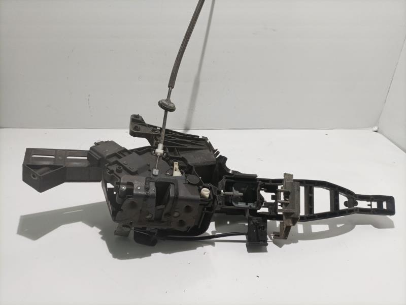 Serrure arriere droit FORD FOCUS BERLINA (CAP) Ghia Diesel - 1