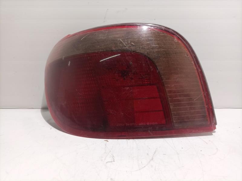 Fanale posteriore principale sinistro (luci) TOYOTA YARIS (NCP1/NLP1/SCP1) 1.3 16V CAT Gasolina - 1