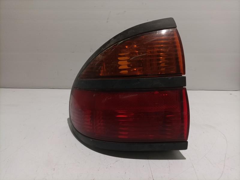 Fanale posteriore principale sinistro (luci) RENAULT LAGUNA (B56) 1.9 dCi Diesel CAT Diésel - 1