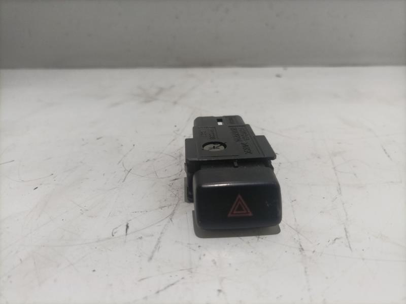 Bouton de warning LEXUS GS 300 JZS147 Essence - 1