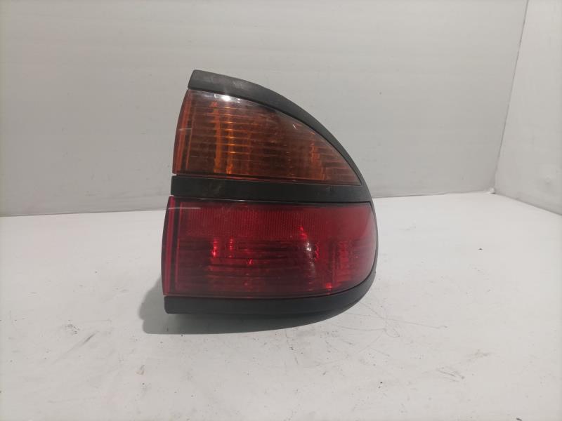 Fanale posteriore principale destro (luci) RENAULT LAGUNA (B56) * Gasolina - 1