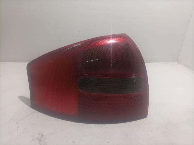 Feu arriere principal gauche (feux) AUDI A6 BERLINA (4B2) 1.8 T Essence - 1