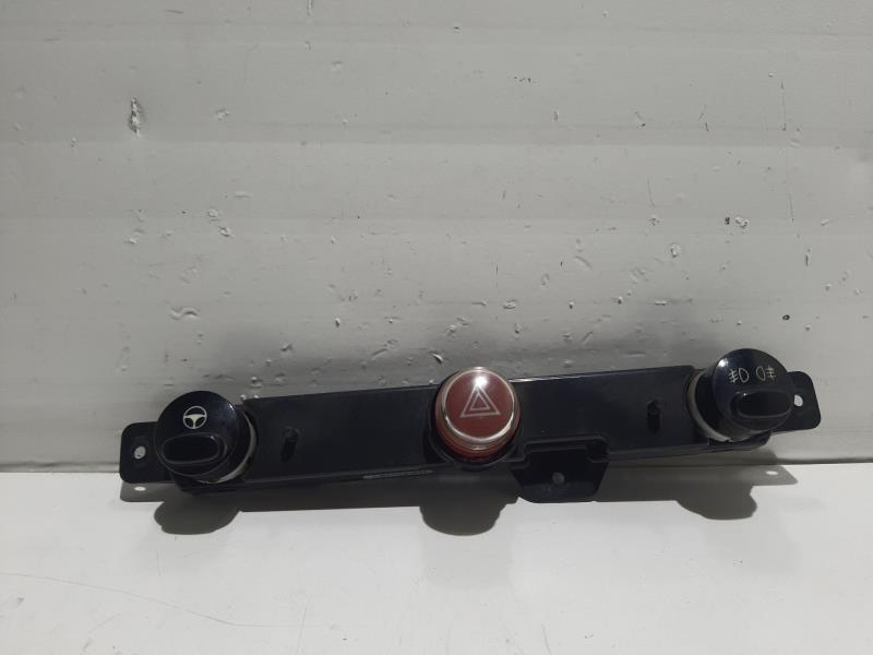 Bouton de warning FIAT 500 NUOVA Lounge Diesel - 1